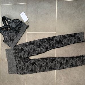 Gymshark camo bra+legging set